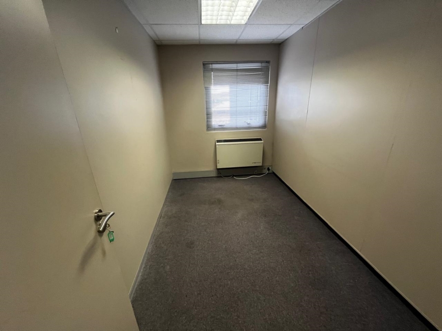 To Let commercial Property for Rent in Rosendal Western Cape